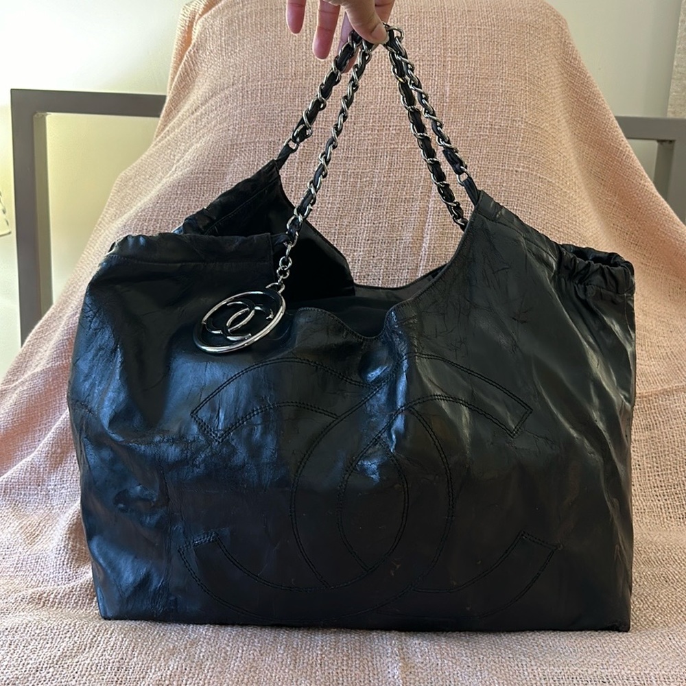 CHANEL Coco Cabas Bag